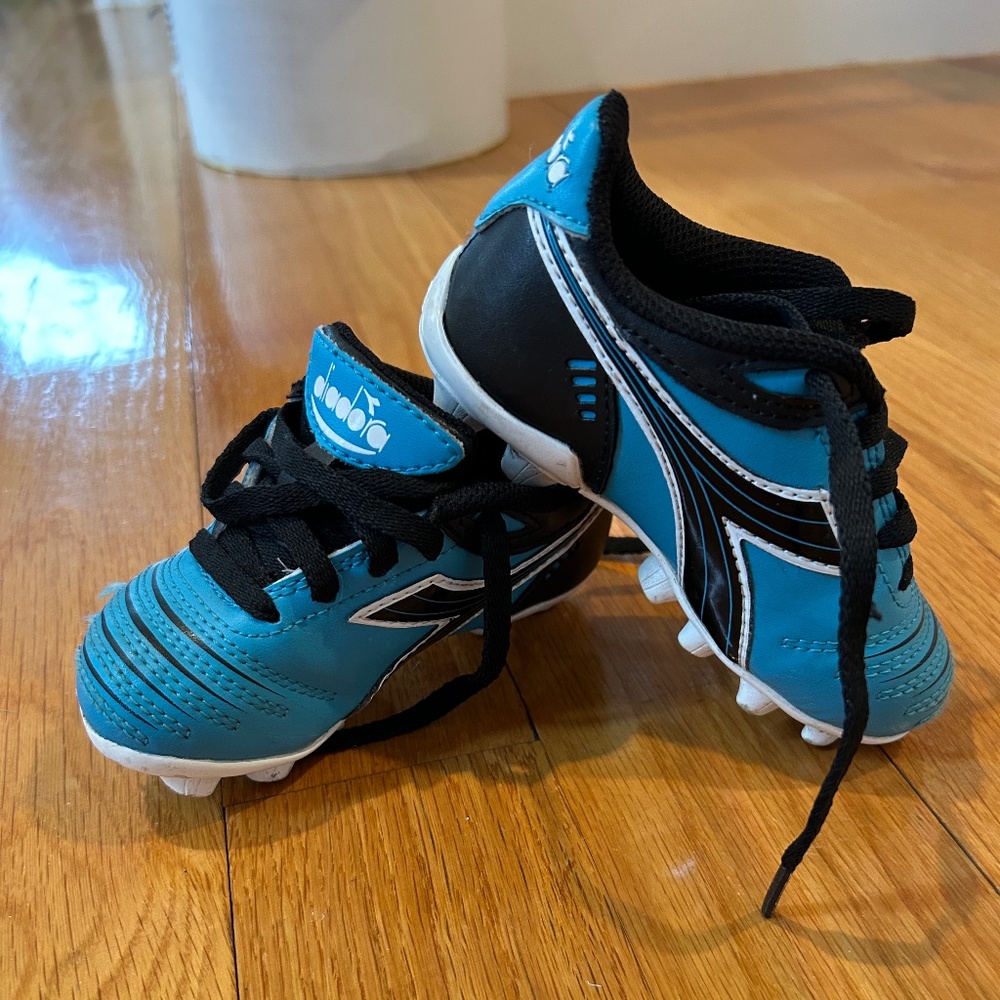Diadora toddler soccer cleats